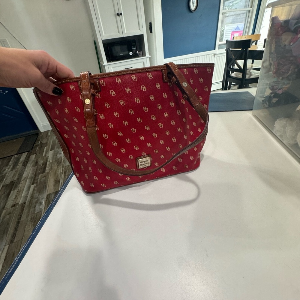 Dooney and Bourke tote